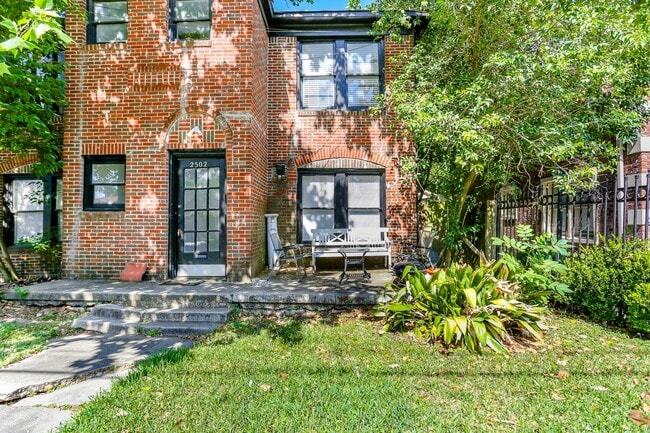 Building Photo - 2502 Driscoll St