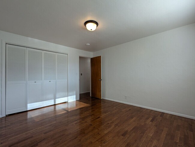 Building Photo - Charming 3 Bedroom, 1 Bath With Large Yard & Great Patio Space!