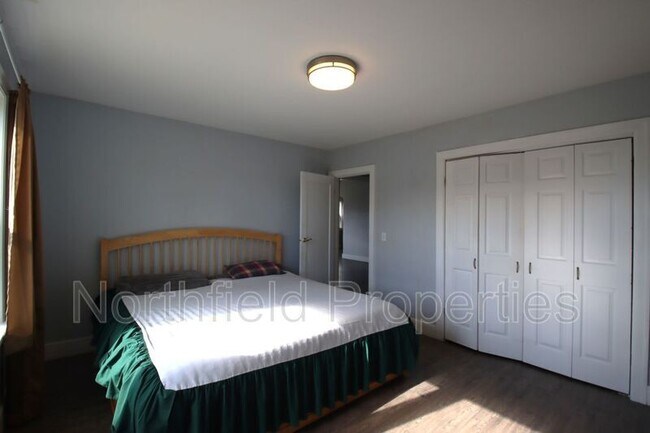 Building Photo - 1905 4th Street