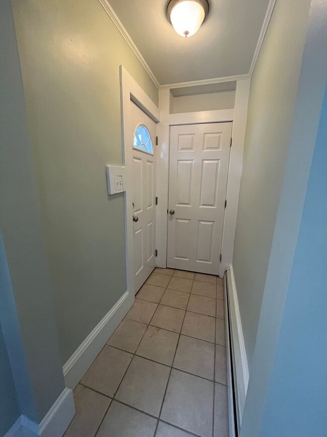 Building Photo - 44 Charnock St