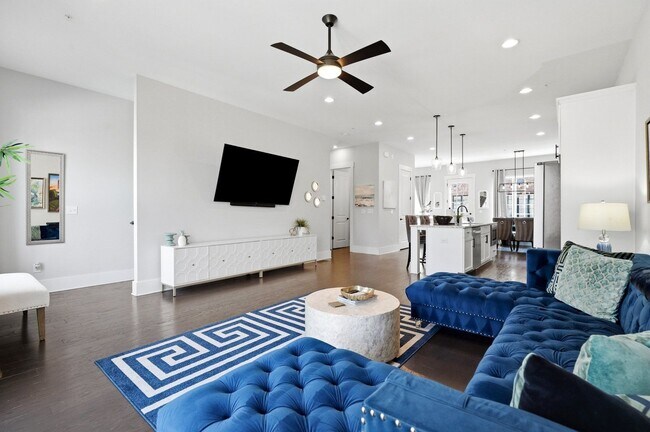 Building Photo - 285 Castleberry Hill Walk SW