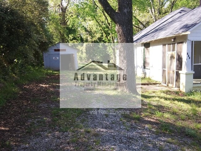 Building Photo - 178 Fayette Ave