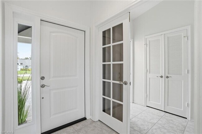 Building Photo - 132 Bordeaux Cir