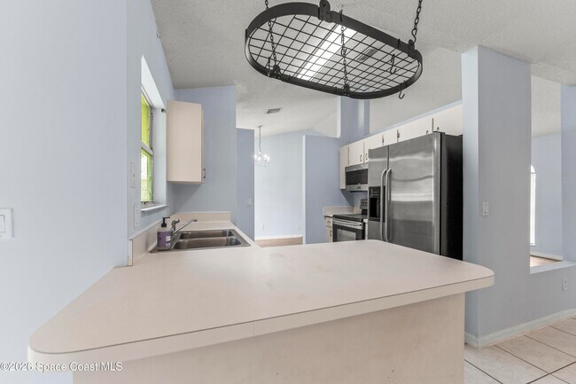 Building Photo - 3537 Egret Dr