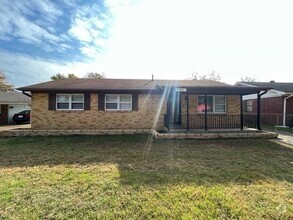 Building Photo - 4615 Lawrence Rd