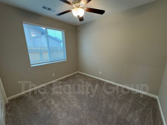 Building Photo - 4526 W Flagstaff Ave