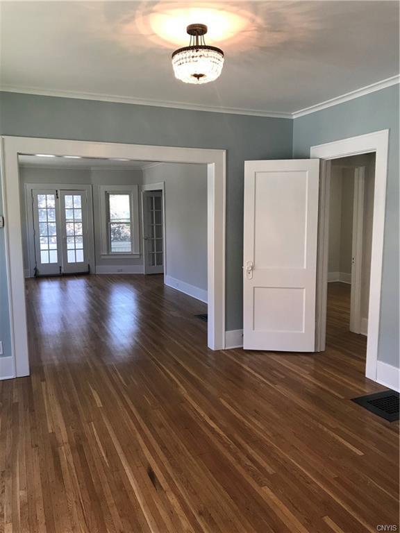 Building Photo - 126 Shotwell Park