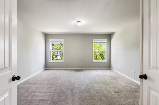 Building Photo - 6135 Formosa Ln