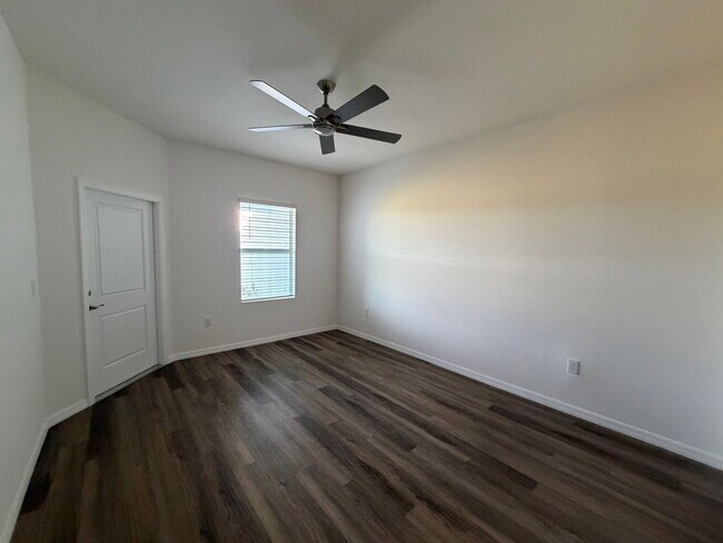 Building Photo - 16077 Badalona Dr