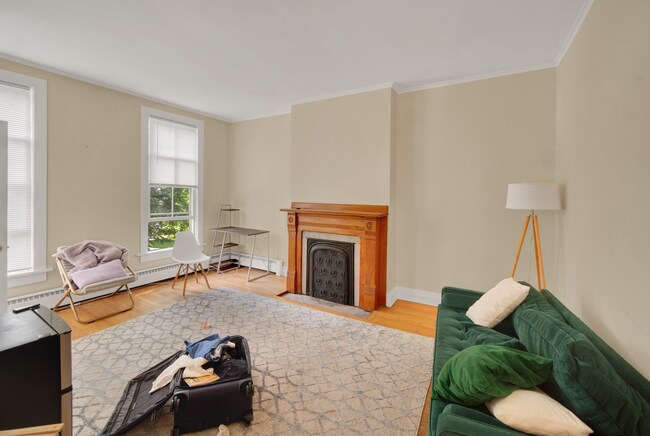 Building Photo - 2036 Sherman Ave