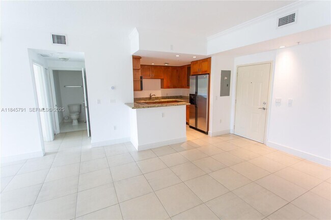 Building Photo - 20 Calabria Ave