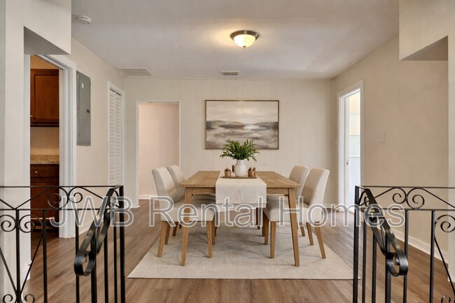 Building Photo - 214 Santa Barbara St