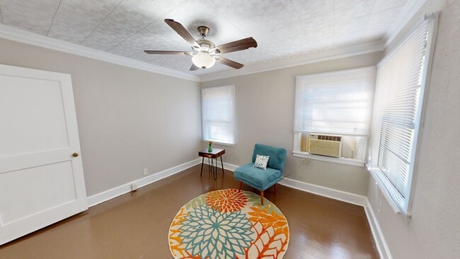 Building Photo - 2 acres in Millbrook w/ large screened in ...