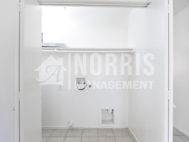 Building Photo - 10077 S Tampico Ln