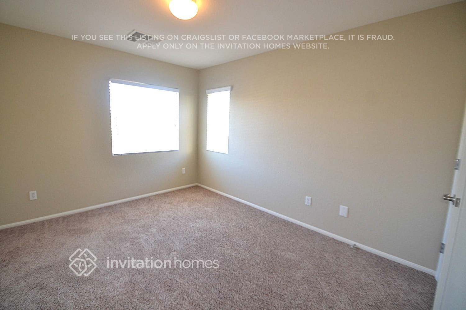 Building Photo - 10527 Laurelwood Lake Ave