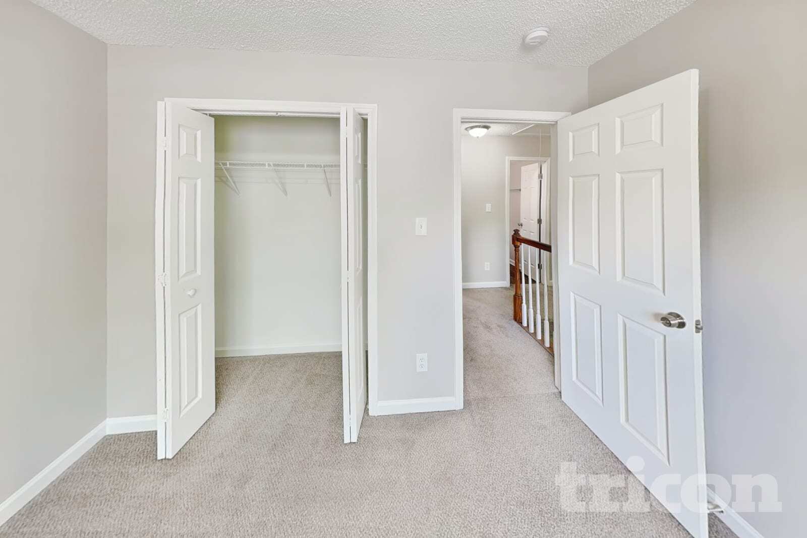 Building Photo - 235 Chattaroy Dr