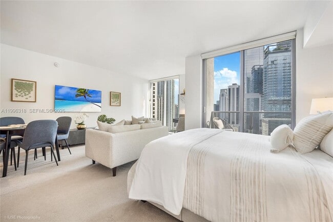 Building Photo - 31 SE 6th St