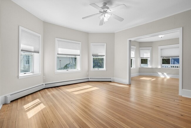 Building Photo - 144 Waverly Rd