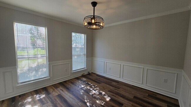 Building Photo - 123 Moss Creek Dr