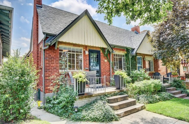 Primary Photo - Gorgeous duplex near Cherry Creek!
