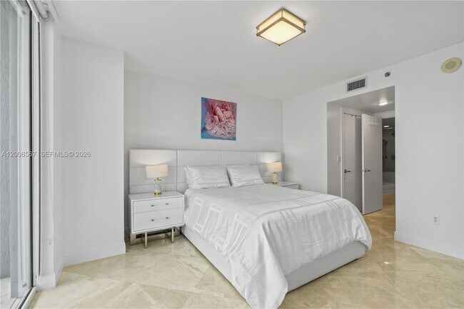 Building Photo - 50 Biscayne Blvd