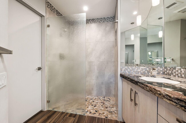 Building Photo - 73416 Irontree Dr