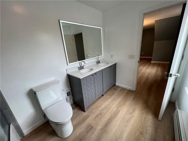 Building Photo - 9 Turner Ave