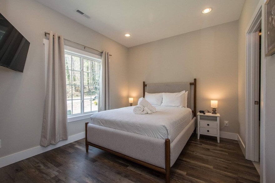 Building Photo - 2324 Greater Druid Hills Blvd