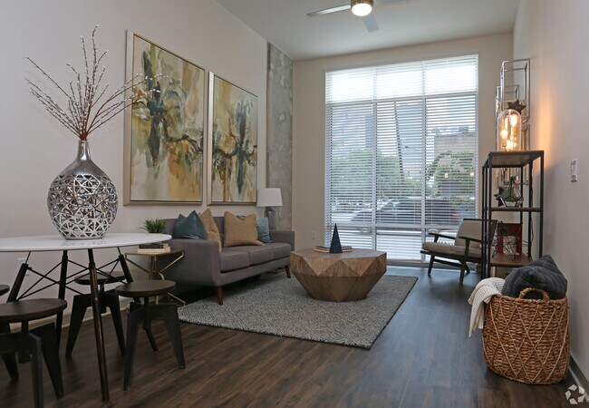 Building Photo - Lease Now & Get 1 month Free!