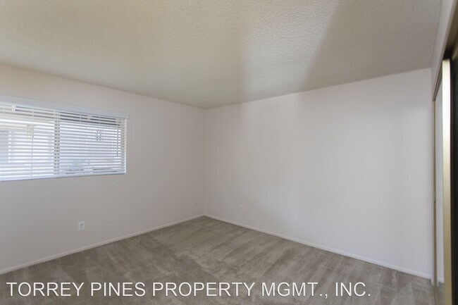 Building Photo - 161-162 Brightwood Ave