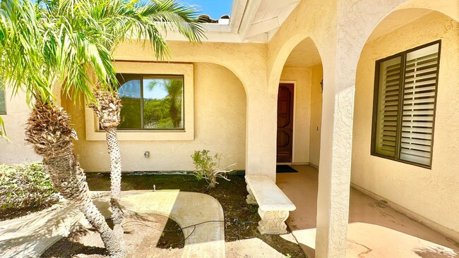 Building Photo - Wonderful Single Story Ranch Style Home on...