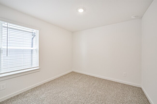 Building Photo - 8039 Marconi Corsco Dr