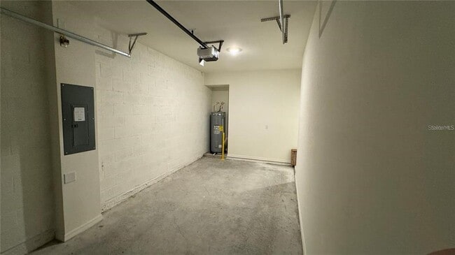 Building Photo - 1442 Isleta Lp