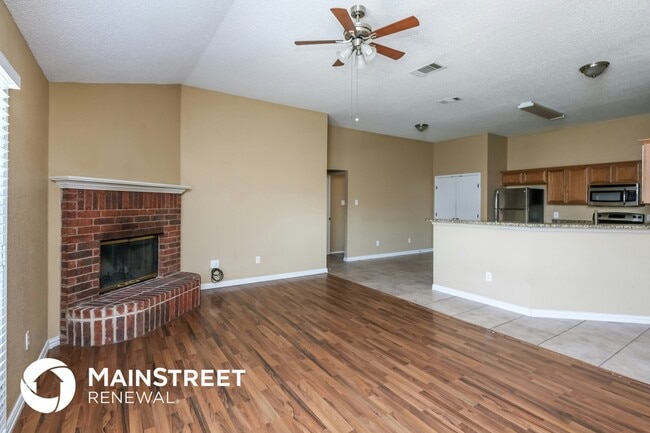 Building Photo - 532 Denise St