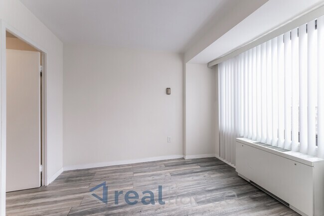 Building Photo - 5410 Connecticut Ave NW