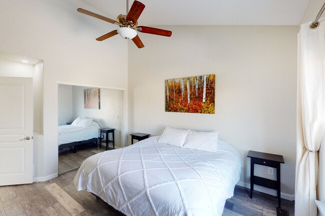 Building Photo - 15955 Golden Eye Ct