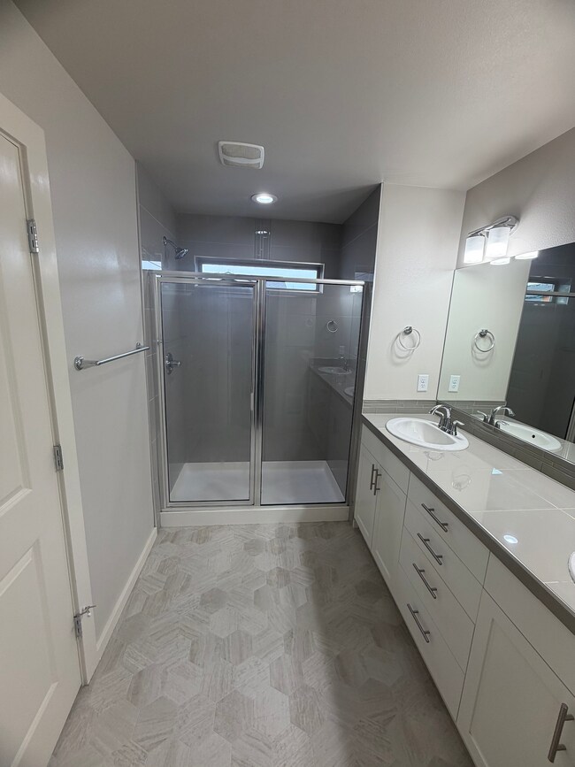 Building Photo - 1049 SW 99th Pl