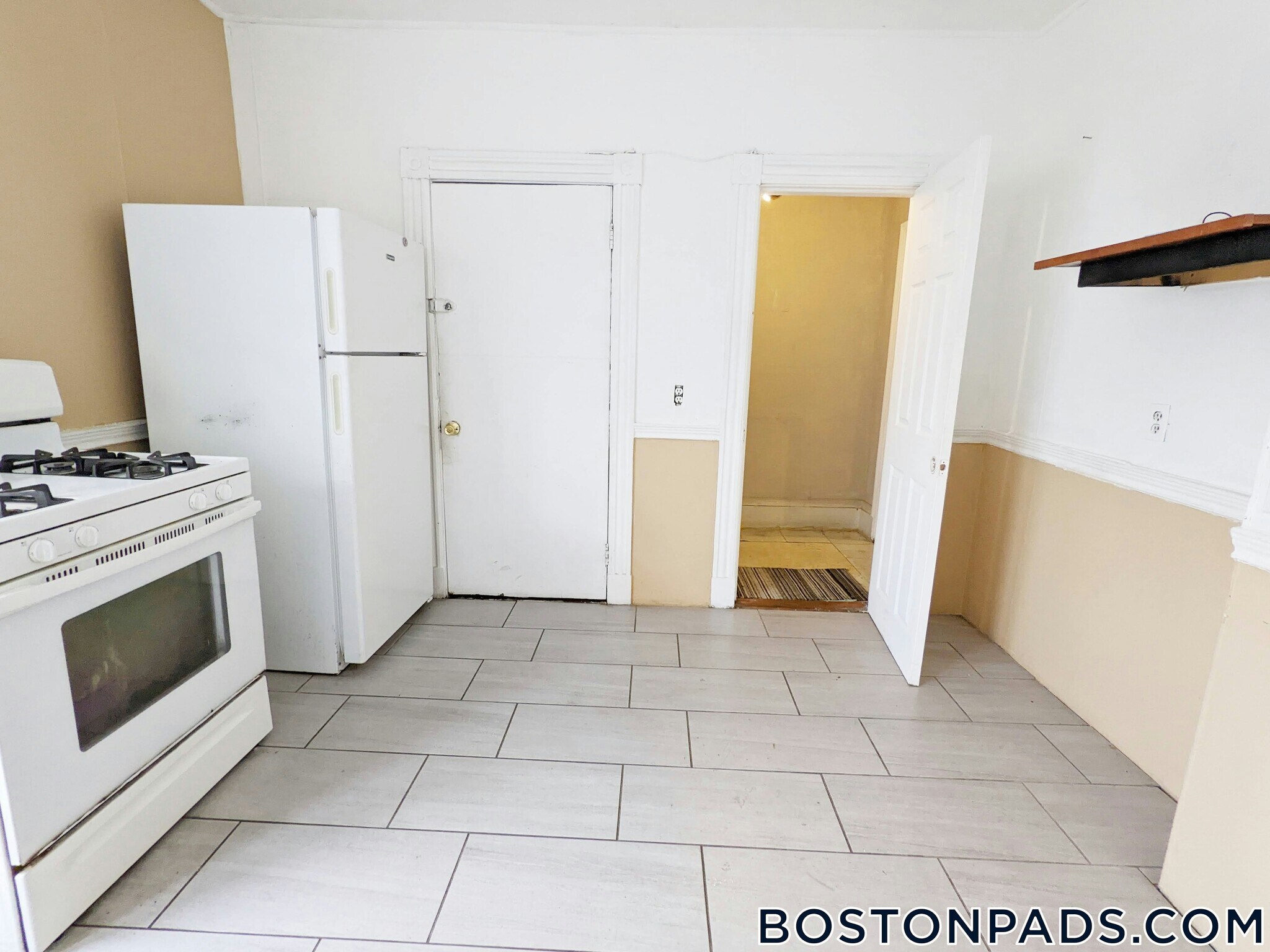 Building Photo - 62 Empire St