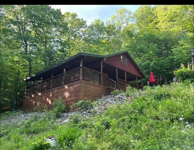 Primary Photo - 97 Monroe Rd