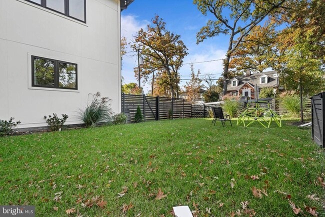 Building Photo - 4246 15th St N