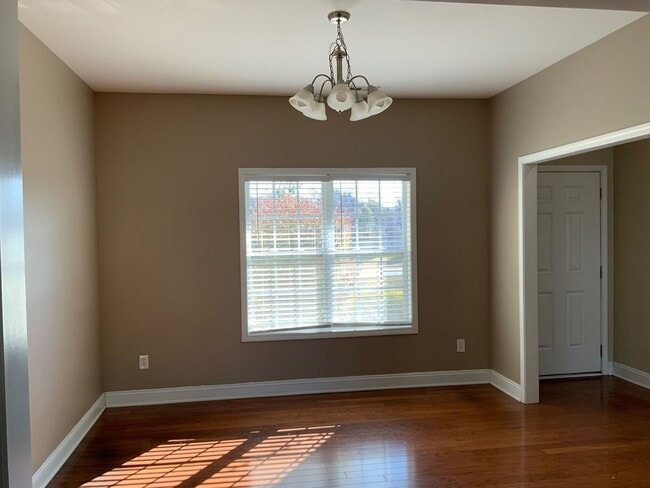 Building Photo - 223 Emerald Ridge Rd