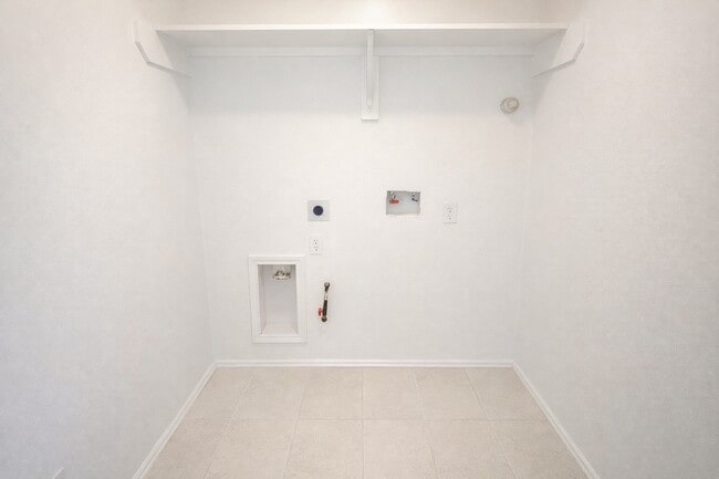 Building Photo - 14123 Fox Creek Park Dr