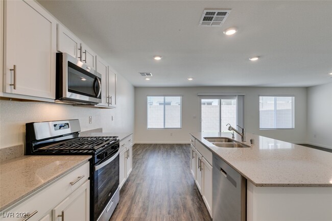 Building Photo - 2646 Snapdragon Fls Ave