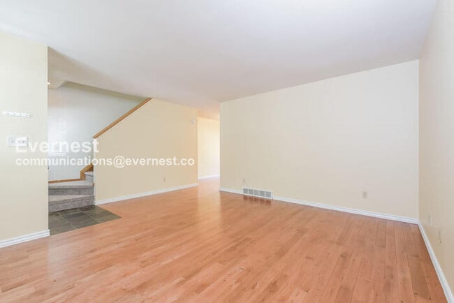 Building Photo - 3535 Spring Creek Pl