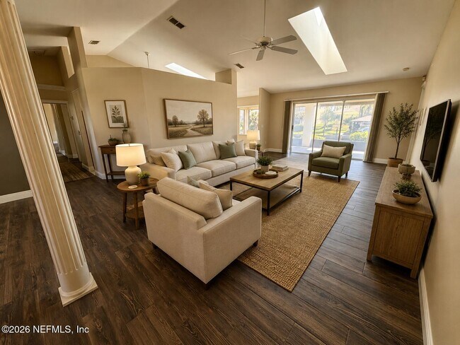 Building Photo - 20 Clarendon Ct N