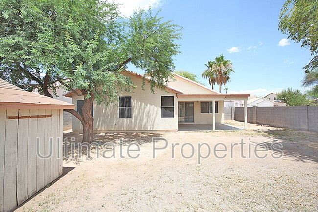 Building Photo - 16107 W Sherman St