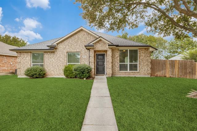 Primary Photo - 1827 Lake Travis Dr