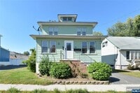 Building Photo - 31 Garden