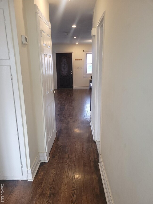 Building Photo - 10406 Avenue L