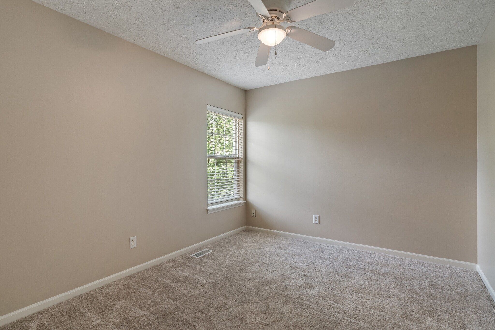 Building Photo - 5806 Corralberry Ct